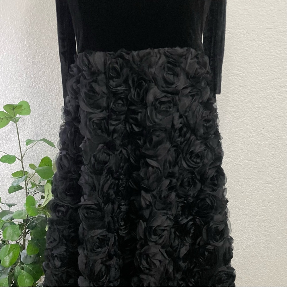 Lulu's Black Velvet Midi Dress - Picture 3 of 10